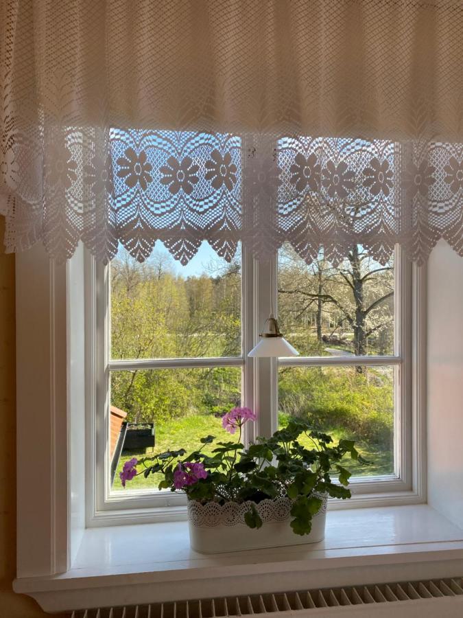 Spjutsbygds Gards Bed And Breakfast Rodeby Exterior foto